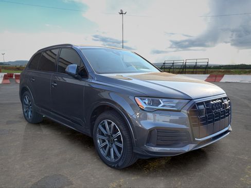 Used 2023 Audi Q7 2.0T Premium Plus AWD/4WD image 2