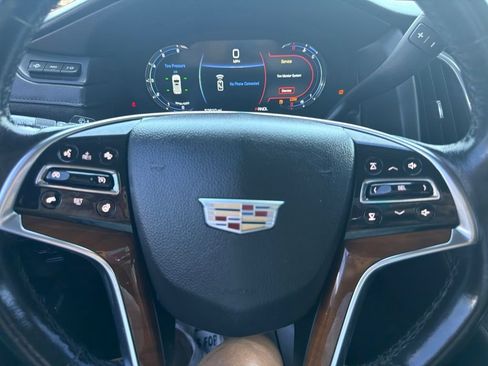 Used 2017 Cadillac Escalade ESV Premium Luxury RWD image 15