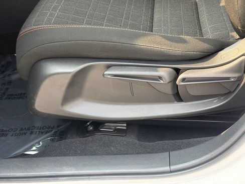 Certified 2024 Honda HR-V Sport image 24