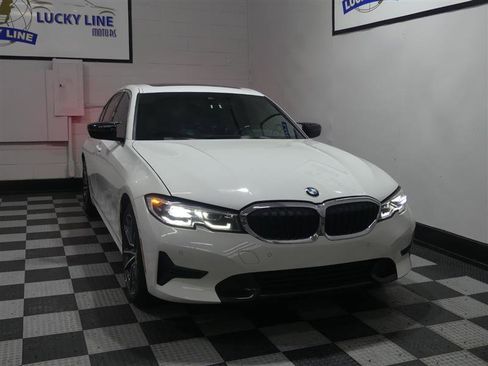 Used 2021 BMW 330i Sedan w/ Convenience Package RWD image 5