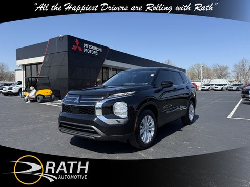 New 2026 Mitsubishi Outlander ES image 4