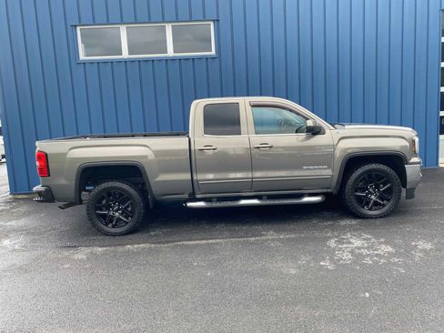 Used 2017 GMC Sierra 1500 SLE w/ SLE Value Package AWD/4WD image 15