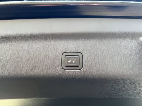 Used 2024 Chevrolet Suburban RST w/ Luxury Package AWD/4WD image 25