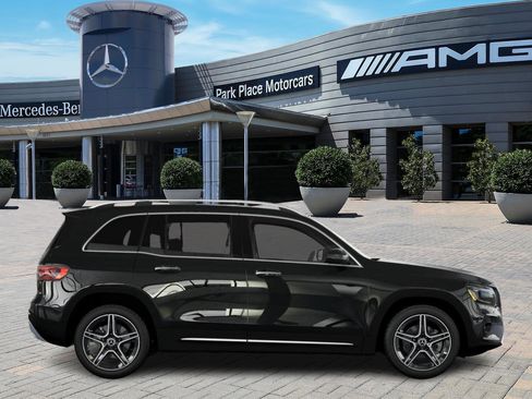 New 2026 Mercedes-Benz GLB 250 image 2