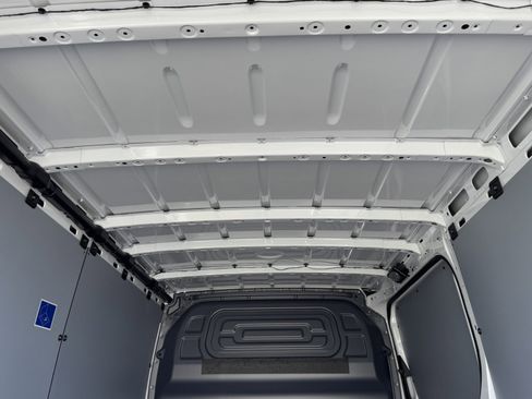 New 2025 Mercedes-Benz Sprinter 2500 image 19