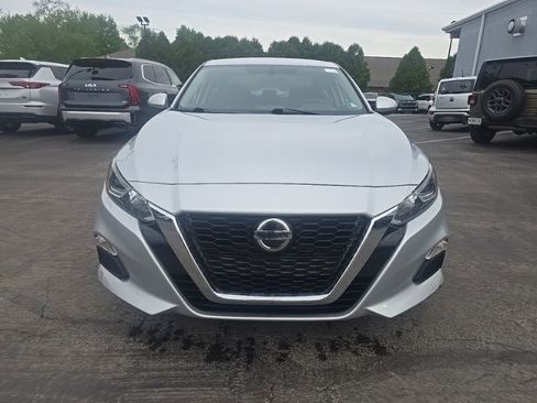 Used 2019 Nissan Altima 2.5 S FWD image 2