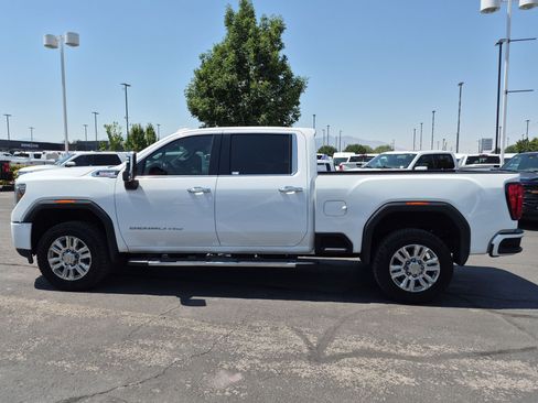 Used 2020 GMC Sierra 3500 Denali AWD/4WD image 9