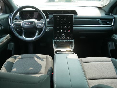 Used 2025 GMC Terrain Elevation AWD/4WD image 10