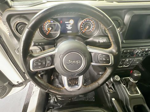 Used 2023 Jeep Gladiator Overland AWD/4WD image 11