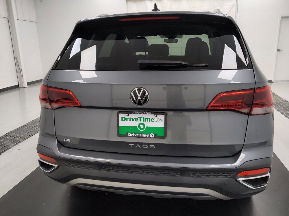 Used 2023 Volkswagen Taos SE w/ Black Wheel Package FWD image 7