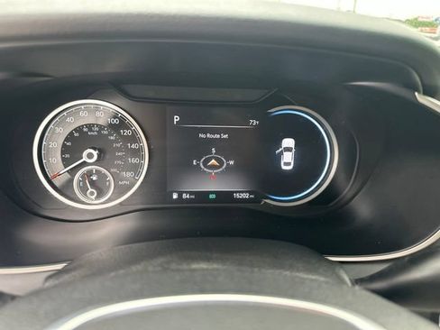 Used 2023 Genesis G70 2.0T RWD image 21