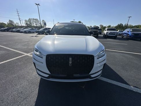Used 2023 Lincoln Corsair Reserve w/ Equipment Group 201A AWD/4WD image 27