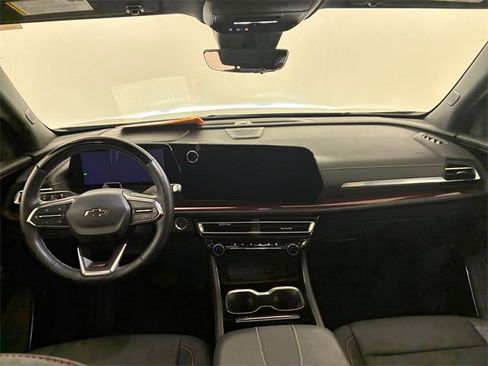 Used 2024 Chevrolet Traverse Z71 w/ Enhanced Driving Package image 20