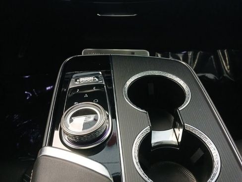 Certified 2024 Cadillac Lyriq Luxury AWD/4WD image 21