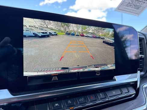 Used 2025 GMC Sierra 1500 SLT RWD image 16