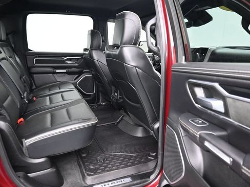 Used 2021 RAM 1500 Laramie w/ Sport Appearance Package AWD/4WD image 12