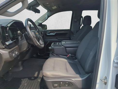 Used 2022 Chevrolet Silverado 1500 LT AWD/4WD image 14