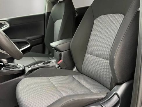 Used 2024 Kia Soul LX w/ Option Group 015 FWD image 10