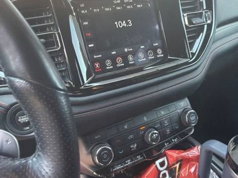 Used 2024 Dodge Durango GT AWD/4WD image 5