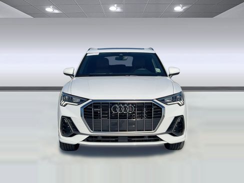 Certified 2025 Audi Q3 2.0T Premium w/ Convenience Package image 6