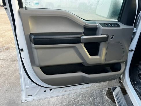 Used 2017 Ford F150 XLT w/ Equipment Group 301A Mid image 9