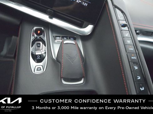 Used 2022 Chevrolet Corvette Stingray Premium Conv w/ Z51 Performance Package image 24