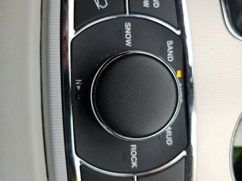 Used 2018 Jeep Grand Cherokee Summit image 43