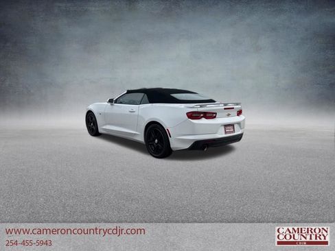 Used 2023 Chevrolet Camaro LT RWD image 5