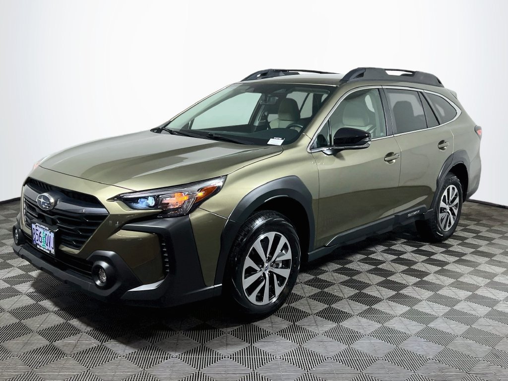Certified 2025 Subaru Outback Premium AWD/4WD image 3