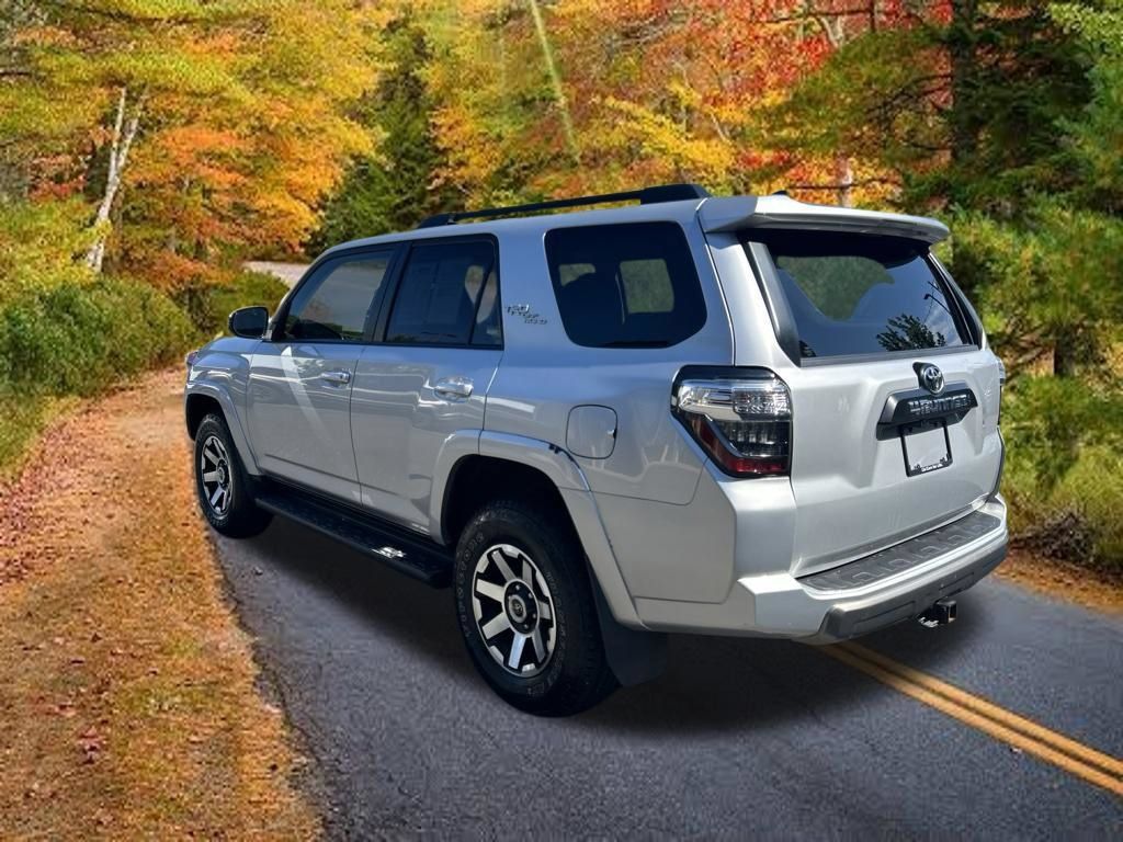 Used 2021 Toyota 4Runner TRD Off-Road Premium AWD/4WD image 7