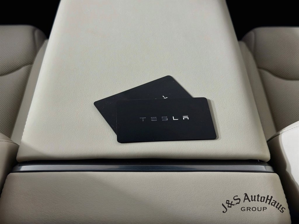 Used 2026 Tesla Model S AWD/4WD image 43