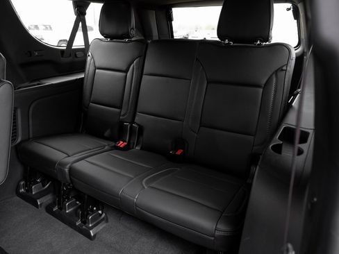 Used 2022 GMC Yukon XL Denali image 52