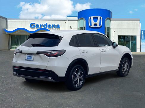 Certified 2025 Honda HR-V EX-L image 6