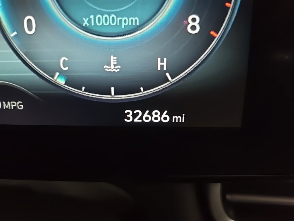 Used 2023 Hyundai Elantra SEL w/ Convenience Package FWD image 22