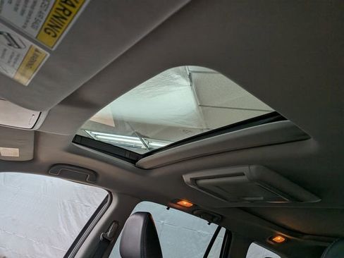 Used 2018 Honda Pilot Elite image 16