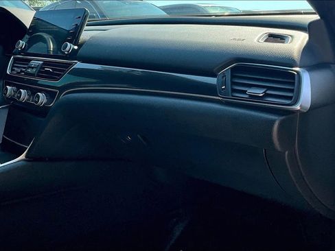 Used 2018 Honda Accord Sport image 20