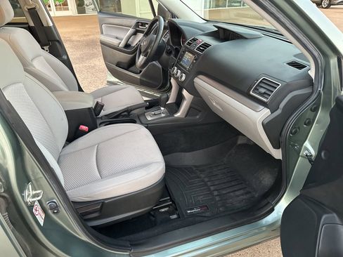 Used 2018 Subaru Forester 2.5i w/ Alloy Wheel Package image 18