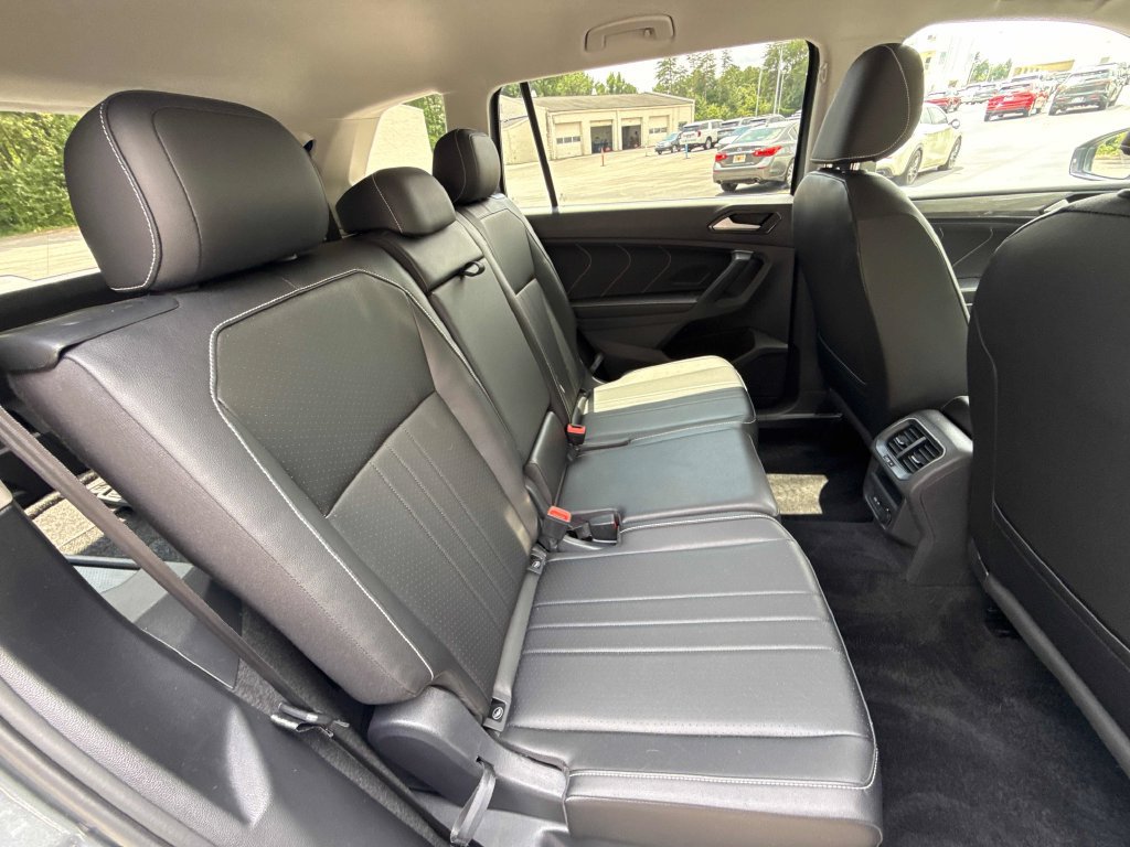 Used 2023 Volkswagen Tiguan SE FWD image 28