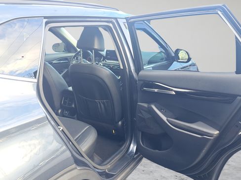 Used 2022 Kia Seltos SX w/ Sunroof Package AWD/4WD image 13