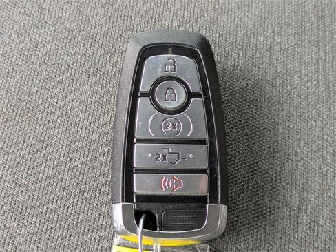 Certified 2022 Ford F150 XLT w/ Equipment Group 302A High image 29