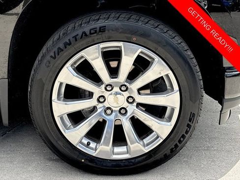 Used 2021 Chevrolet Silverado 1500 High Country AWD/4WD image 37