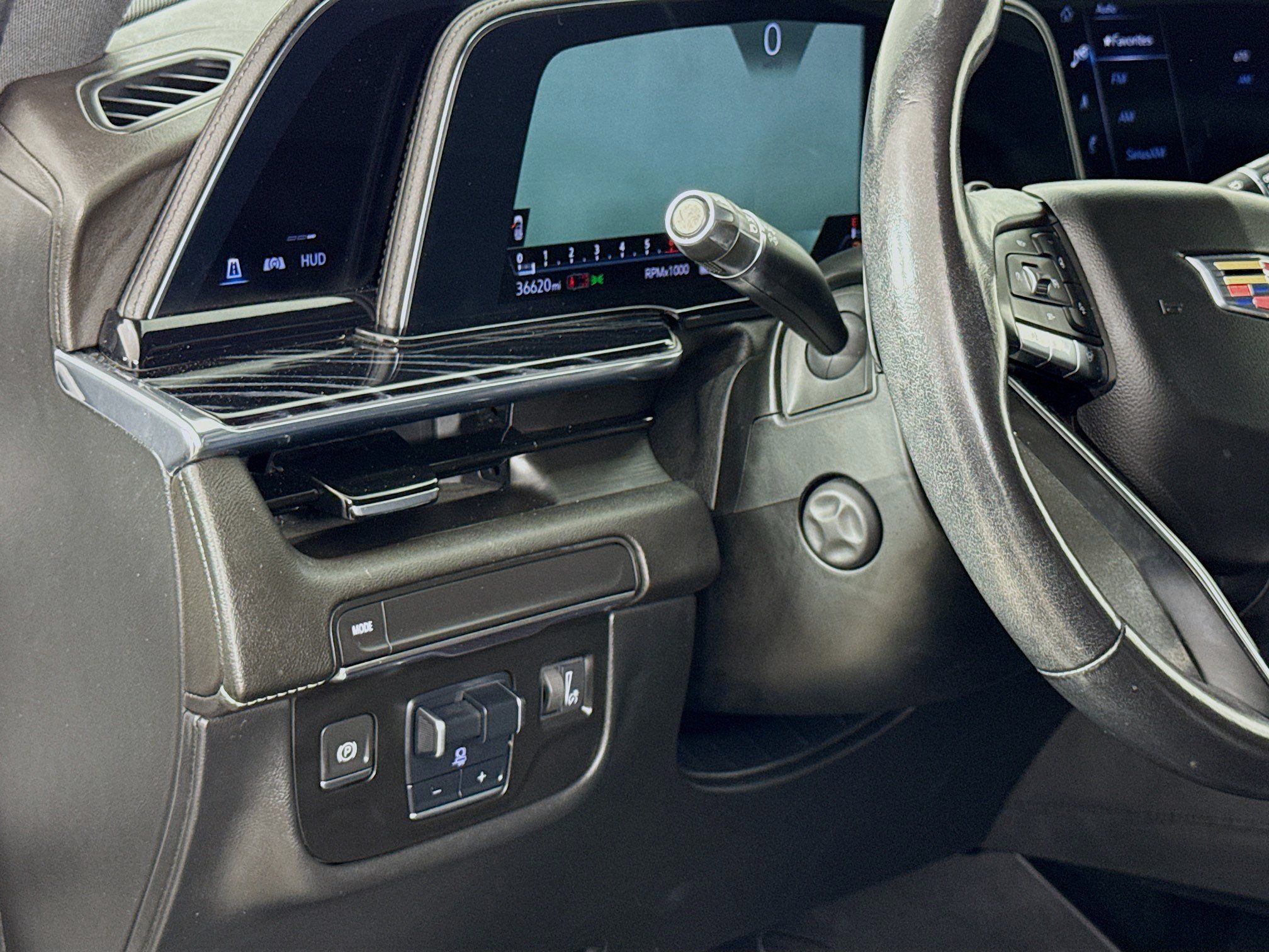 Used 2022 Cadillac Escalade ESV Sport RWD image 12