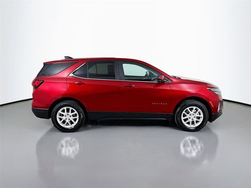 Used 2023 Chevrolet Equinox LT image 9