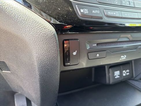 Used 2020 Honda Pilot Touring image 33
