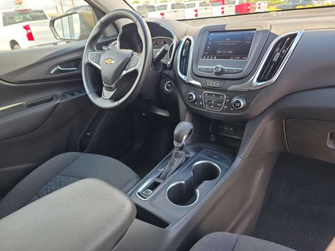 Used 2024 Chevrolet Equinox LT FWD image 16