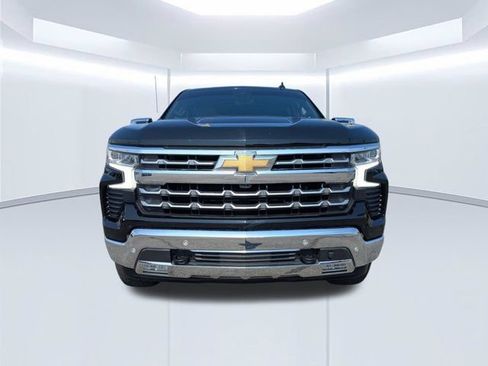 Used 2024 Chevrolet Silverado 1500 LTZ w/ LTZ Premium Package AWD/4WD image 9