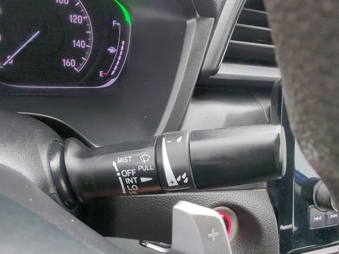 Used 2019 Honda Insight LX image 25