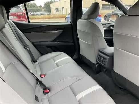 Certified 2025 Toyota Camry SE image 16