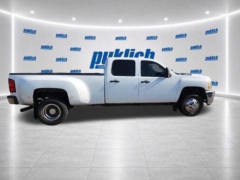 Used 2011 Chevrolet Silverado 3500 W/T AWD/4WD image 8