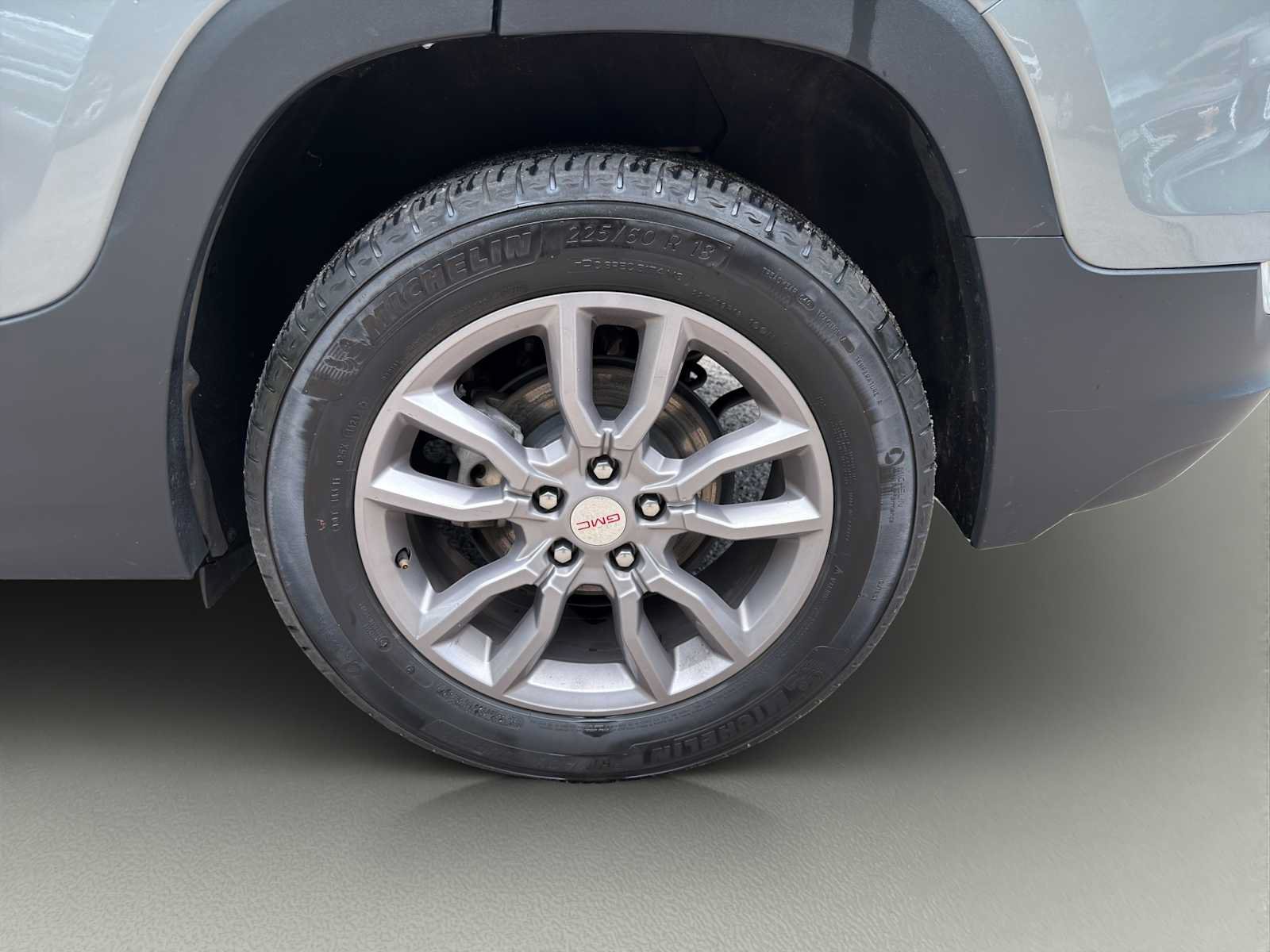 Used 2024 GMC Terrain SLT AWD/4WD image 25